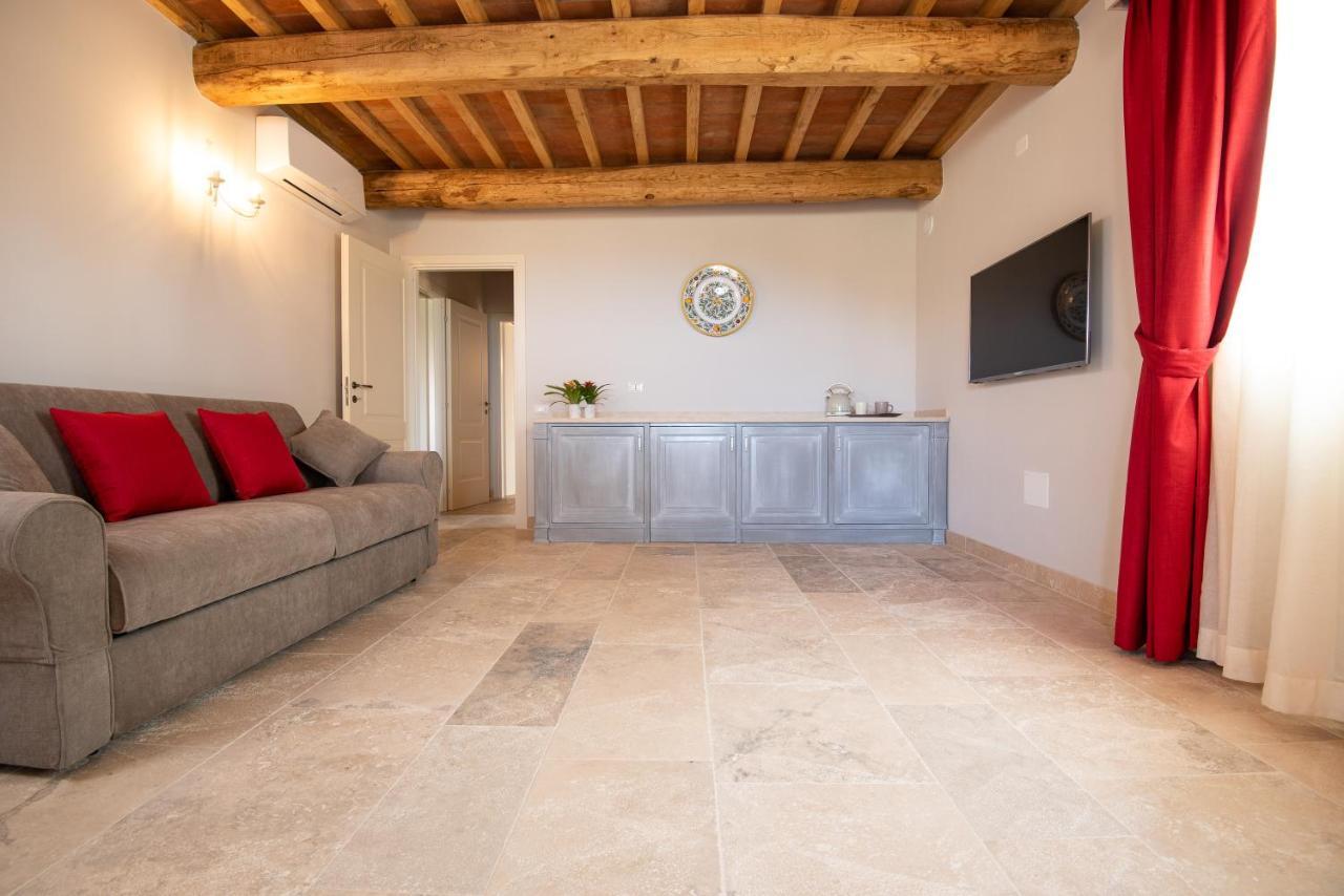 Relais Dei Molini Bed & Breakfast Castagneto Carducci Exterior photo