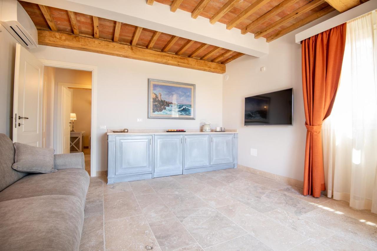 Relais Dei Molini Bed & Breakfast Castagneto Carducci Exterior photo